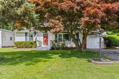 Just Listed! Welcome home to this charming 4-bedroom Cape Cod - photo 3