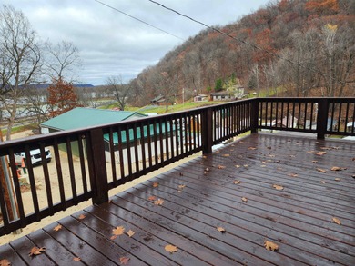 (private lake, pond, creek) Home For Sale in Eastman Wisconsin