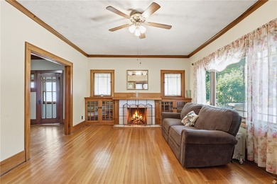 Welcome to this spacious 4-bedroom, 1-bath home offering 2,202 - photo 5