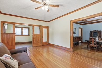 Welcome to this spacious 4-bedroom, 1-bath home offering 2,202 - photo 6