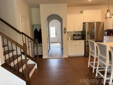 Stunning Waterfront Living on Lake Norman! This 2-year-old - photo 16