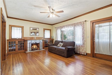 Welcome to this spacious 4-bedroom, 1-bath home offering 2,202 - photo 7