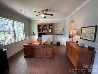 Stunning Waterfront Living on Lake Norman! This 2-year-old - photo 17