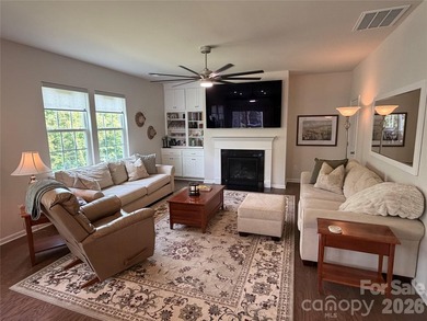 Stunning Waterfront Living on Lake Norman! This 2-year-old - photo 18