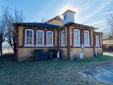 Step back in time with this unique 1930s architectural gem - photo 21