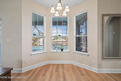 Custom Built and Absolutely Stunning pool home on a corner - photo 22