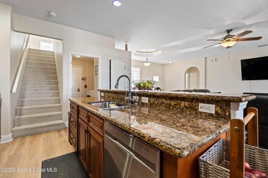 Custom Built and Absolutely Stunning pool home on a corner - photo 26