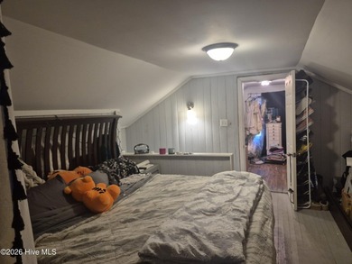 Cute inside-- two bed, two bath - vacation-type home. Recently - photo 32