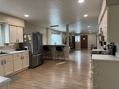 Beautifully remodeled home, perfect for handicap or wheelchair