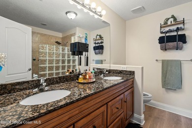 Custom Built and Absolutely Stunning pool home on a corner - photo 35