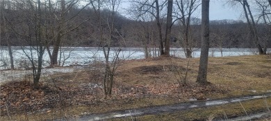 Lake Lot For Sale in , Pennsylvania