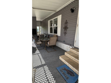 Move right into this beautifully updated 2-bedroom, 2-bath - photo 7