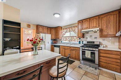 Timeless Victorian charm meets modern-day convenience in this - photo 14
