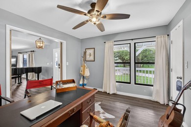 EXCEPTIONAL TURNKEY EQUESTRIAN FACILITY ON 6 ACRES IN RUSTIC - photo 15