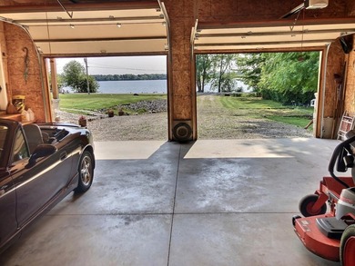 This charming 2015 contemporary ranch sits on 1.95 acres with - photo 21