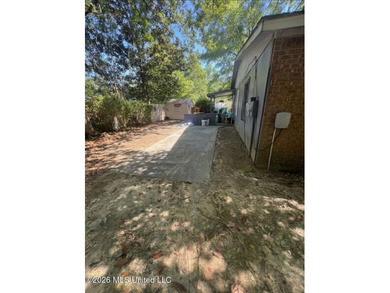 916 E Birch Dr in Gulfport offers the opportunity to create - photo 33