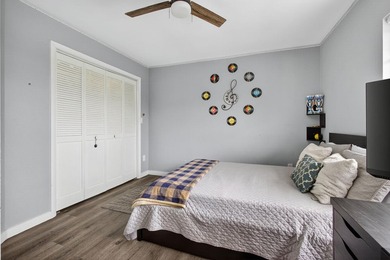 EXCEPTIONAL TURNKEY EQUESTRIAN FACILITY ON 6 ACRES IN RUSTIC - photo 41