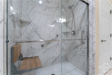 Recently enhanced with a beautifully updated owner's suite - photo 20