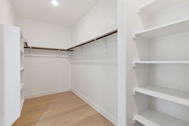 Incredible value-per-square-foot and Sellers offering $5,000 to - photo 22