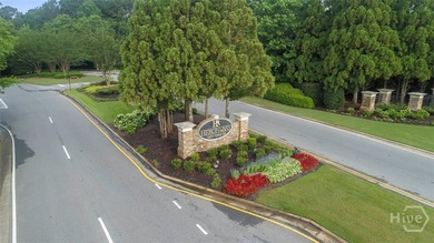 Recently enhanced with a beautifully updated owner's suite - photo 37