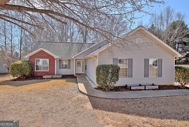 Hetrick Lake Home For Sale in Locust Grove Georgia