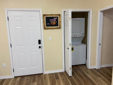 Like new; cute two bedroom home designed and built three years - photo 6