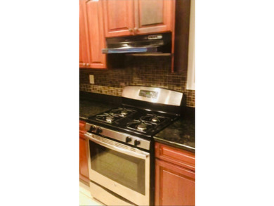 Detached property opportunity in Rosedale, Queens, offering - photo 4