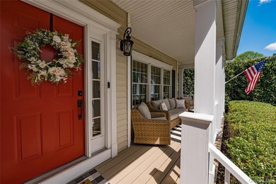 Move right into this spectacular 4 BR, 2.5 BA colonial in the - photo 2