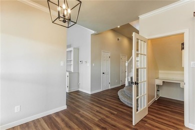 Set in Kings Crossing, one of the area's most sought after - photo 17
