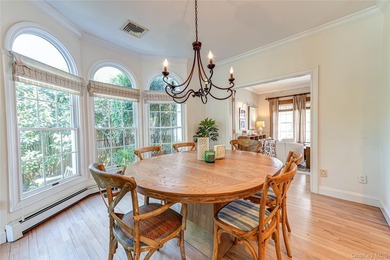 Move right into this spectacular 4 BR, 2.5 BA colonial in the - photo 7
