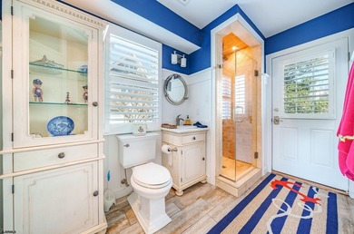 Spanning over 3,600 sqft, 407 E Atlantic Blvd offers 4 bedrooms - photo 19