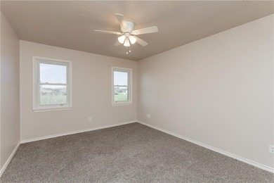 Set in Kings Crossing, one of the area's most sought after - photo 22