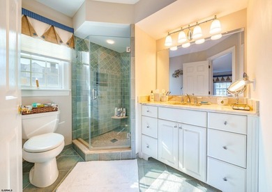 Spanning over 3,600 sqft, 407 E Atlantic Blvd offers 4 bedrooms - photo 22