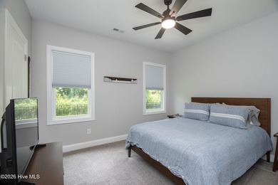 Absolutely the best single level living in this 2000+ square - photo 22