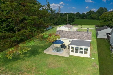 Year-round Lake Winnebago cottage with 70' of frontage on a 0 - photo 27