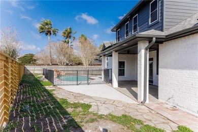 Set in Kings Crossing, one of the area's most sought after - photo 28