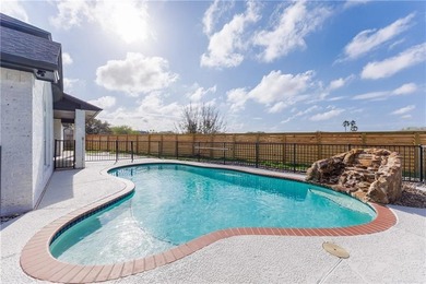 Set in Kings Crossing, one of the area's most sought after - photo 30