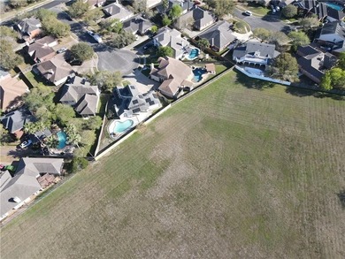 Set in Kings Crossing, one of the area's most sought after - photo 34