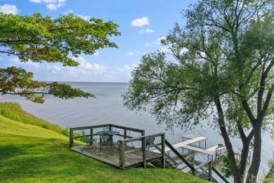 Year-round Lake Winnebago cottage with 70' of frontage on a 0 - photo 34