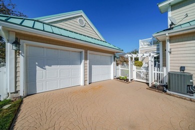 Spanning over 3,600 sqft, 407 E Atlantic Blvd offers 4 bedrooms - photo 37
