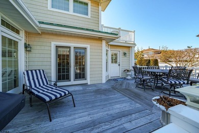 Spanning over 3,600 sqft, 407 E Atlantic Blvd offers 4 bedrooms - photo 39