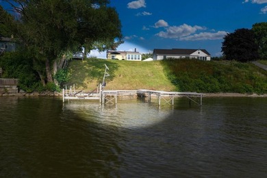 Year-round Lake Winnebago cottage with 70' of frontage on a 0 - photo 39
