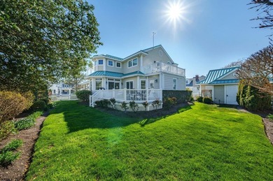 Spanning over 3,600 sqft, 407 E Atlantic Blvd offers 4 bedrooms - photo 40