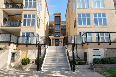 Experience the ultimate downtown Kelowna lifestyle in this - photo 1