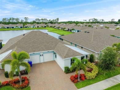 Lake Townhome/Townhouse For Sale in Vero Beach, Florida
