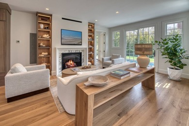 Introducing a brand-new luxury residence with close proximity to - photo 4
