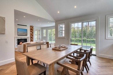 Introducing a brand-new luxury residence with close proximity to - photo 6
