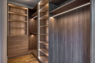 Introducing a brand-new luxury residence with close proximity to - photo 10