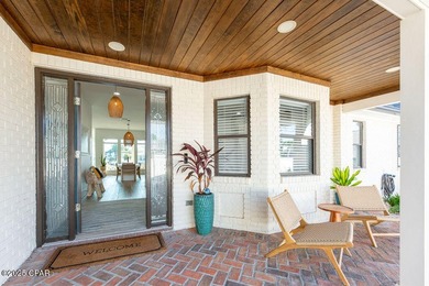 'UNDER CONTRACT, SELLER WILL CONSIDER BACK UP OFFERS.' - photo 10