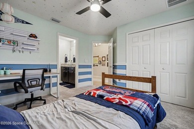 Welcome to this exceptional 4-bedroom, 3.5-bathroom - photo 19
